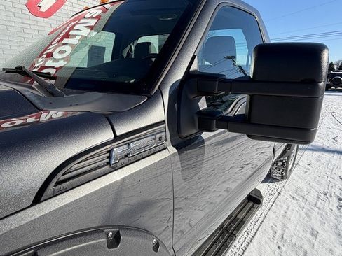 Used 2015 Ford F250 XL w/ XL Value Package image 3