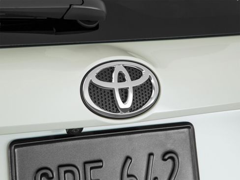Used 2018 Toyota RAV4 Limited image 62