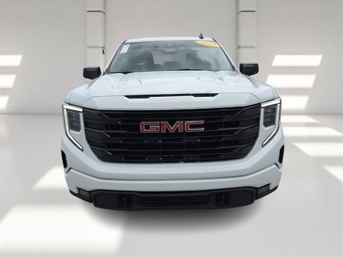 Used 2023 GMC Sierra 1500 Elevation image 3