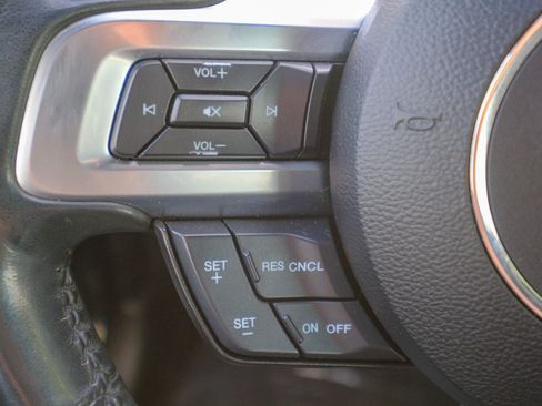 Used 2022 Ford Mustang Premium image 33