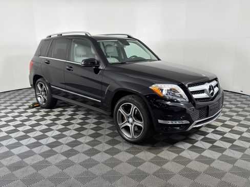 Used 2015 Mercedes-Benz GLK 250 BlueTEC 4MATIC image 6
