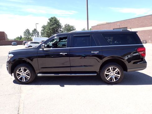 Used 2022 Ford Expedition Max Limited AWD/4WD image 2