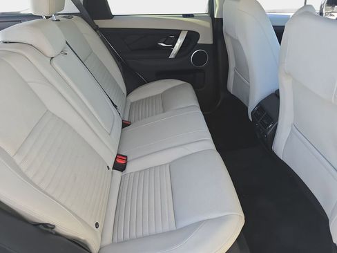 Used 2023 Land Rover Discovery Sport S image 11