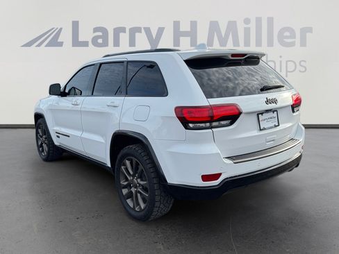 Used 2016 Jeep Grand Cherokee Limited 75th Anniversary image 3
