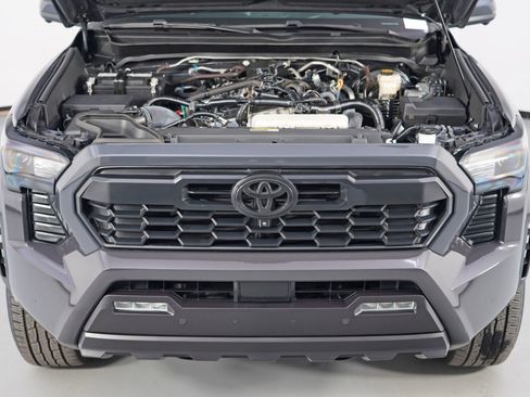 Used 2024 Toyota Tacoma TRD Sport w/ TRD Sport Premium Package image 7