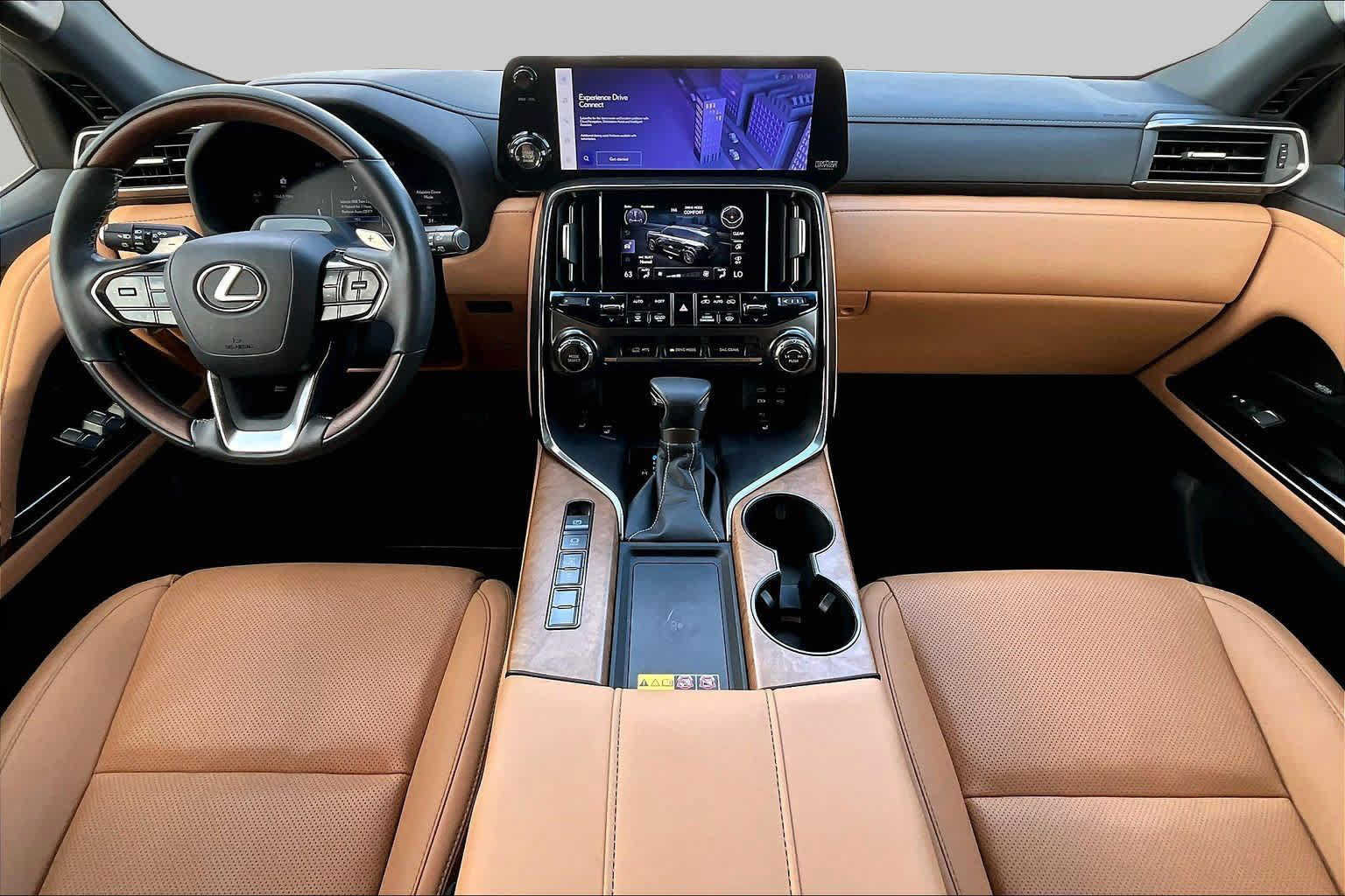 Used 2025 Lexus LX 600 4WD w/ Accessory Package (2T) image 16