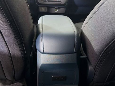 New 2026 Ford Maverick XL image 28