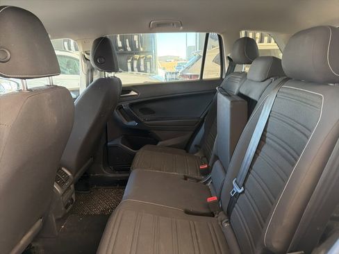 Used 2022 Volkswagen Tiguan S image 8