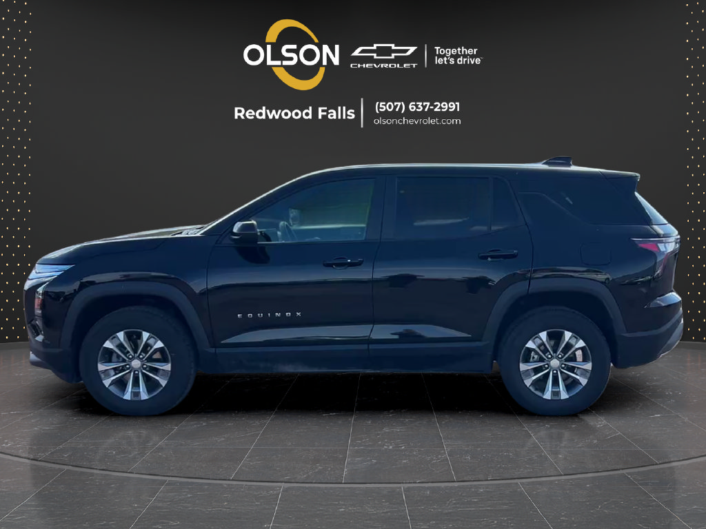 Used 2026 Chevrolet Equinox LT AWD/4WD image 2