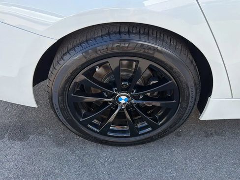 Used 2018 BMW 320i xDrive Sedan w/ Convenience Package AWD/4WD image 11