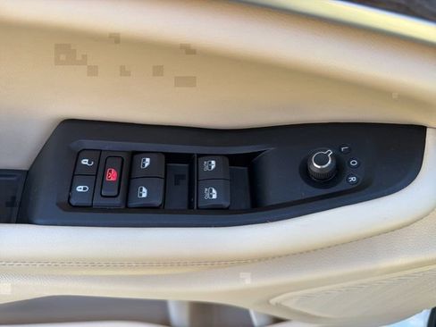 Used 2023 Jeep Grand Cherokee Limited image 19