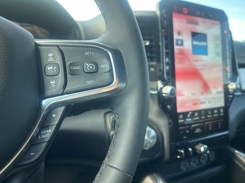 Used 2025 RAM 1500 Laramie w/ Night Edition AWD/4WD image 14