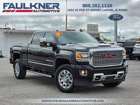 Used 2019 GMC Sierra 2500 Denali w/ Duramax Plus Package AWD/4WD image 1