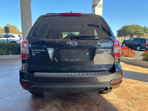Used 2016 Subaru Forester 2.5i Premium image 5