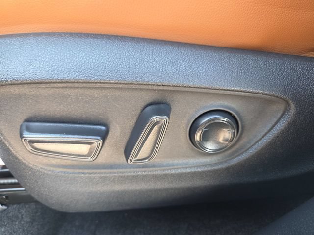Used 2023 Toyota Highlander Platinum FWD image 12