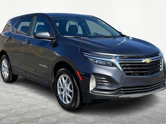 Used 2023 Chevrolet Equinox LT image 1