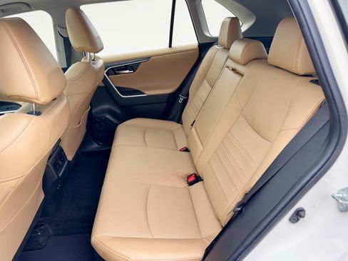 Used 2020 Toyota RAV4 Limited w/ Limited Grade Weather Package AWD/4WD image 25
