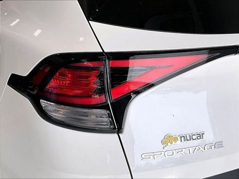 Used 2023 Kia Sportage LX image 23