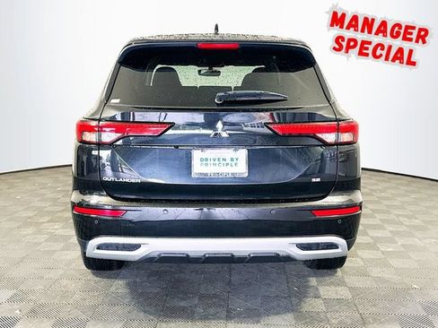 Used 2024 Mitsubishi Outlander SE FWD image 7