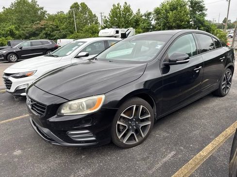 Used 2017 Volvo S60 T5 Dynamic FWD image 1