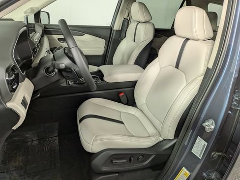 New 2026 Honda Pilot Touring image 16