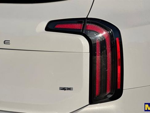 Used 2025 Kia Telluride EX image 35