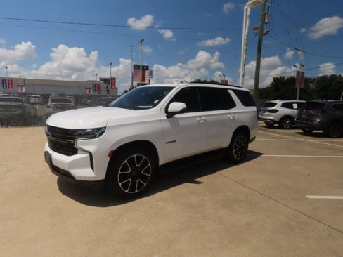 Used 2022 Chevrolet Tahoe RST w/ Sport Performance Package AWD/4WD image 2