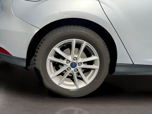 Used 2018 Ford Focus SE image 18