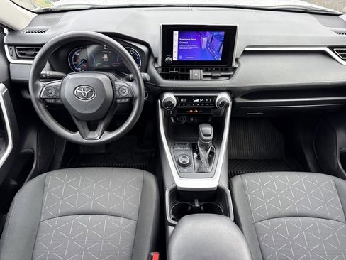 Used 2024 Toyota RAV4 XLE image 18