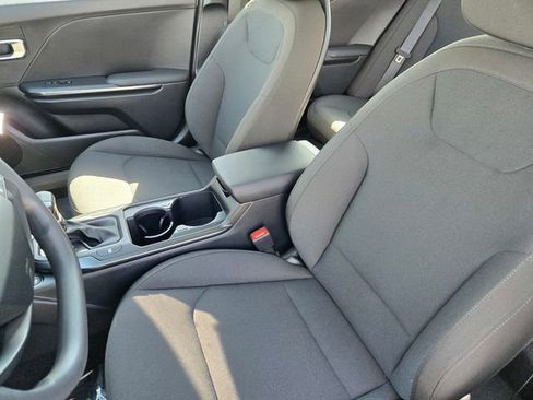 New 2026 Kia K4 FWD image 24