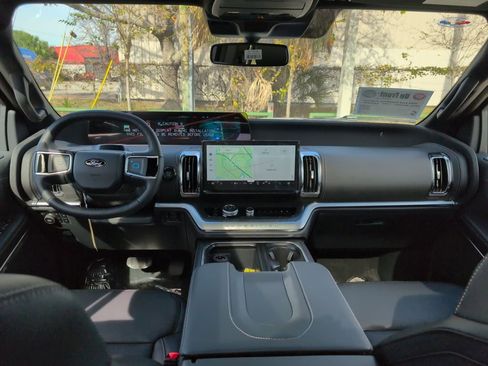 New 2026 Ford Expedition Platinum w/ Stealth Appearance Package image 7