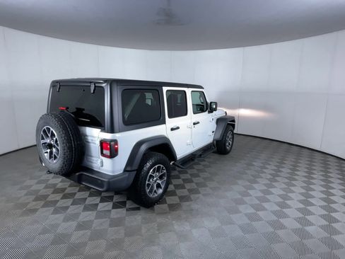 Used 2024 Jeep Wrangler Unlimited Sport AWD/4WD image 8