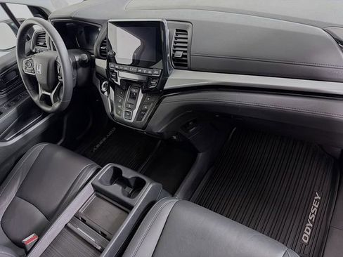 Used 2023 Honda Odyssey Touring image 38