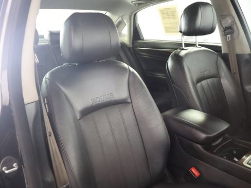 Used 2013 Hyundai Equus Signature RWD image 53