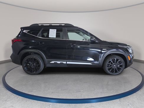 Used 2023 Kia Seltos Nightfall Edition AWD/4WD image 5