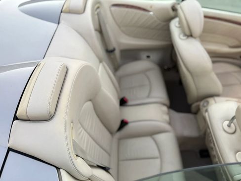 Used 2007 Mercedes-Benz CLK 550 Cabriolet image 28