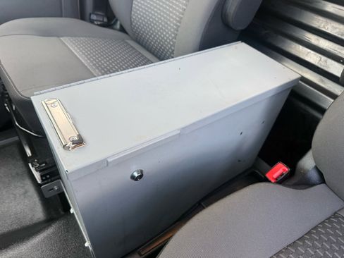 Used 2020 Ford Transit 250 Low Roof AWD image 26