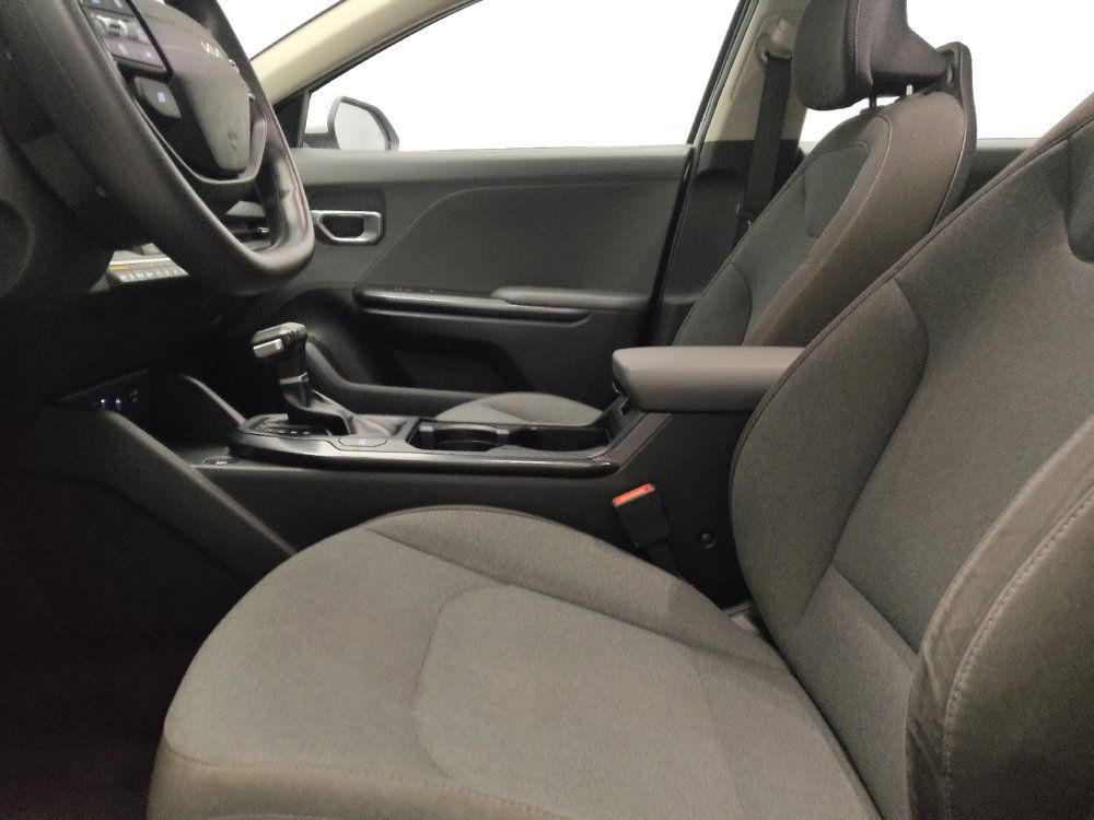 Used 2025 Kia K4 FWD image 17
