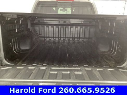 Used 2022 Chevrolet Colorado LT w/ LT Convenience Package image 5