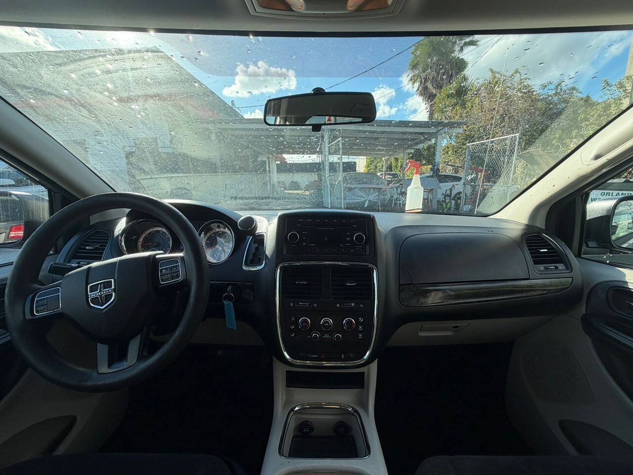 Used 2016 Dodge Grand Caravan SXT FWD image 8