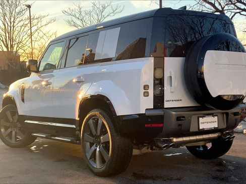 New 2026 Land Rover Defender 110 V8 AWD/4WD image 12