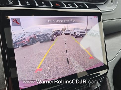 New 2025 Jeep Grand Cherokee Limited w/ Trailer Tow Package image 22