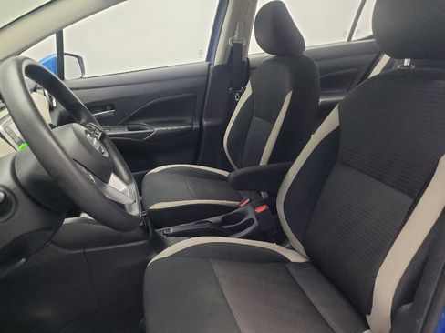 Used 2020 Nissan Versa SV image 17