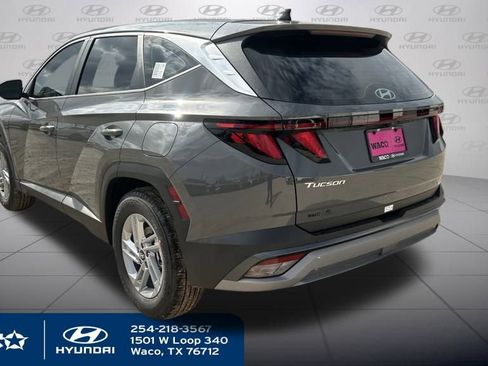 New 2026 Hyundai Tucson SE image 11
