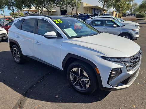 Certified 2025 Hyundai Tucson SEL image 3