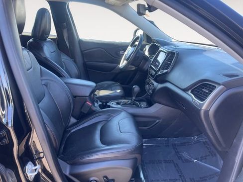 Used 2020 Jeep Cherokee Limited image 28