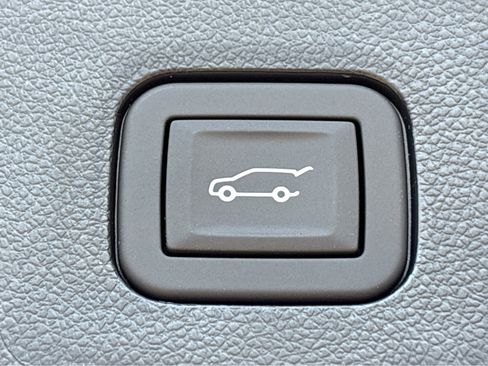 New 2026 Chevrolet Equinox RS w/ Convenience Package III FWD image 22