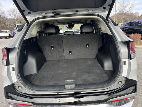 Used 2024 Kia Sportage SX image 28