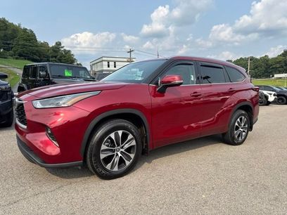 Used 2021 Toyota Highlander XLE