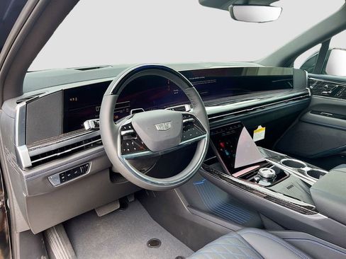 New 2025 Cadillac Escalade IQ Luxury 1 AWD/4WD image 9